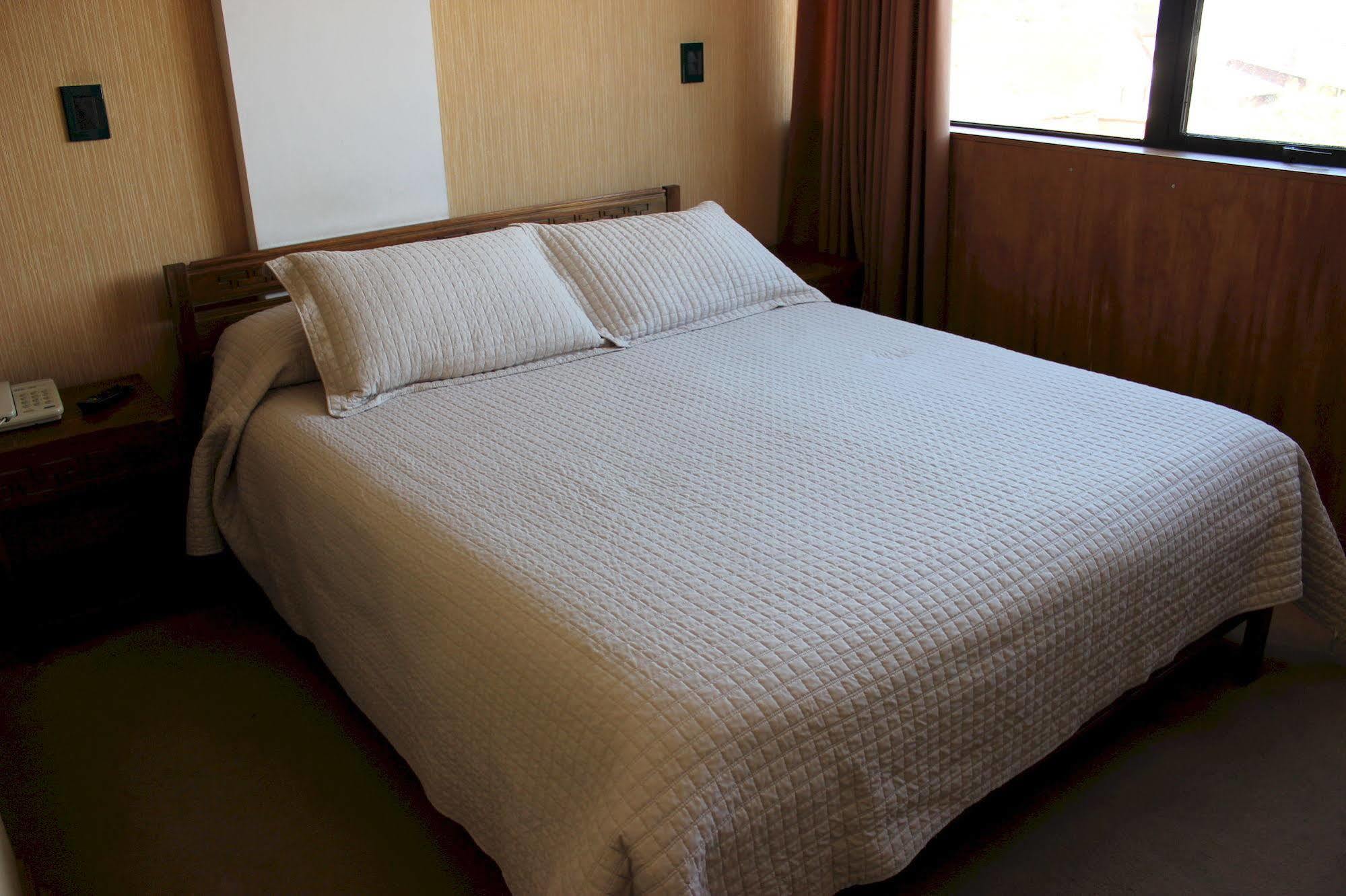 Hotel Antupiren Puerto Montt Eksteriør billede
