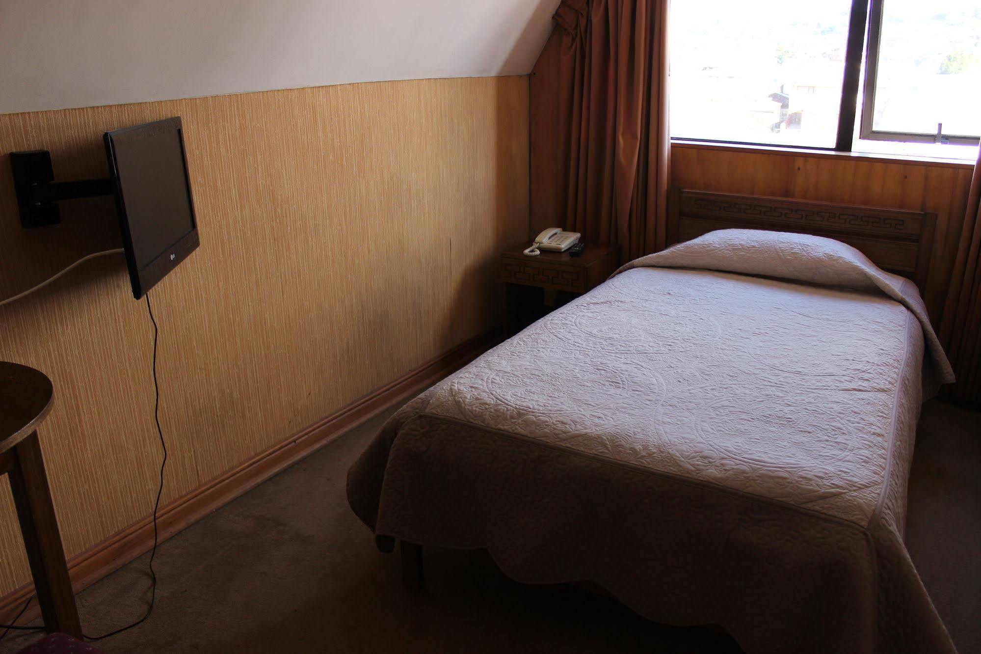 Hotel Antupiren Puerto Montt Eksteriør billede