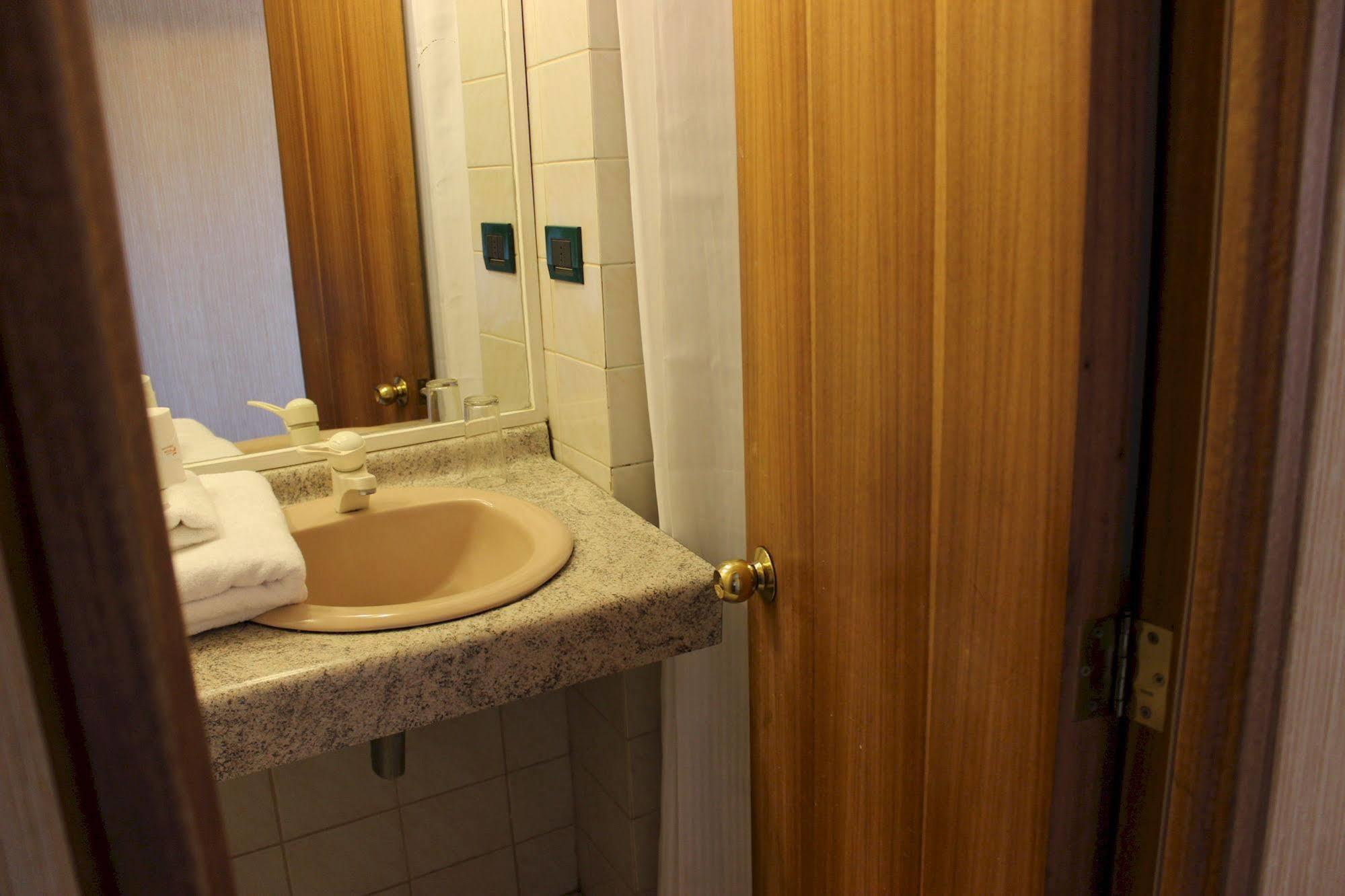 Hotel Antupiren Puerto Montt Eksteriør billede