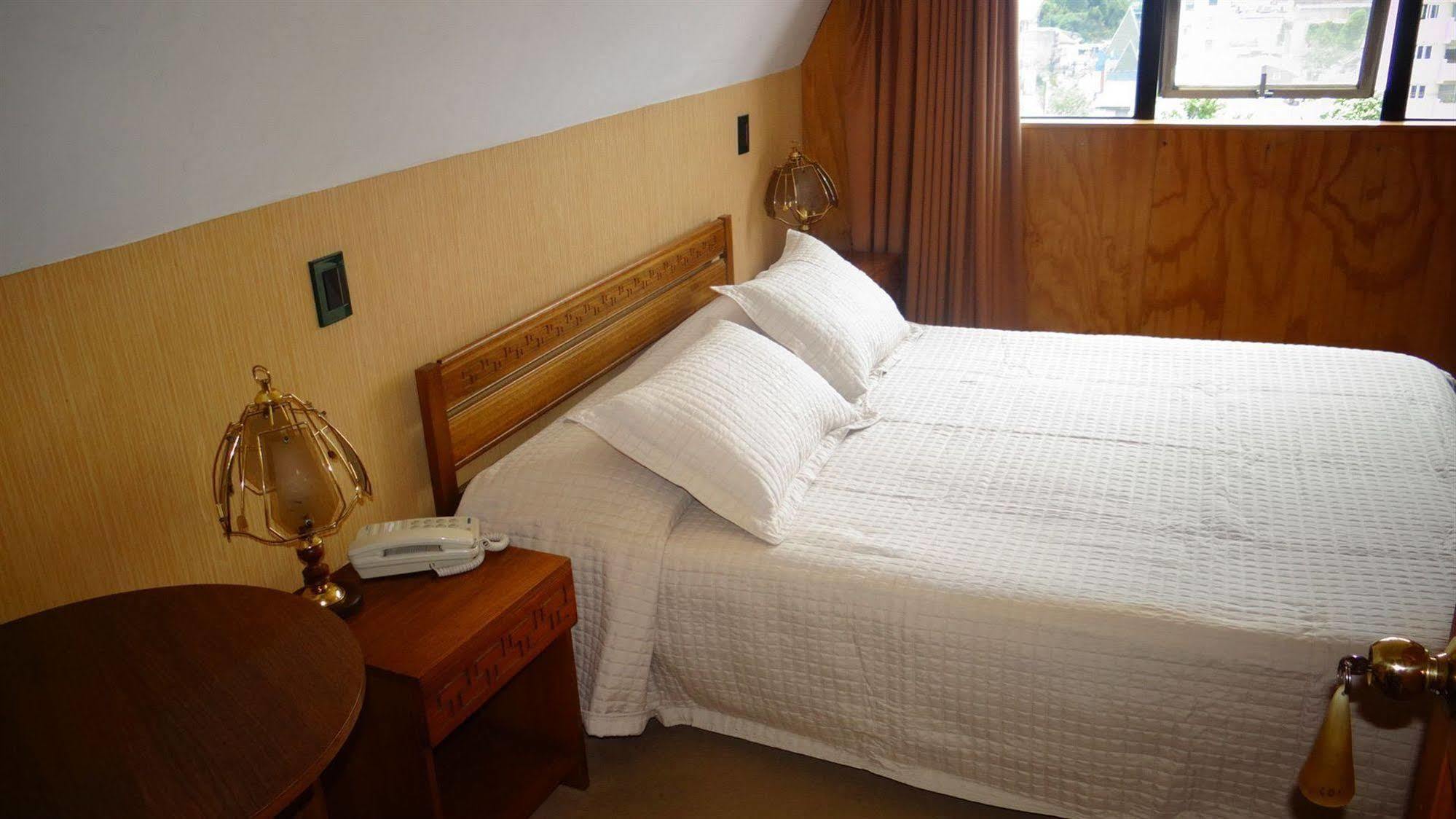 Hotel Antupiren Puerto Montt Eksteriør billede